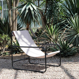 Minimalist garden chair